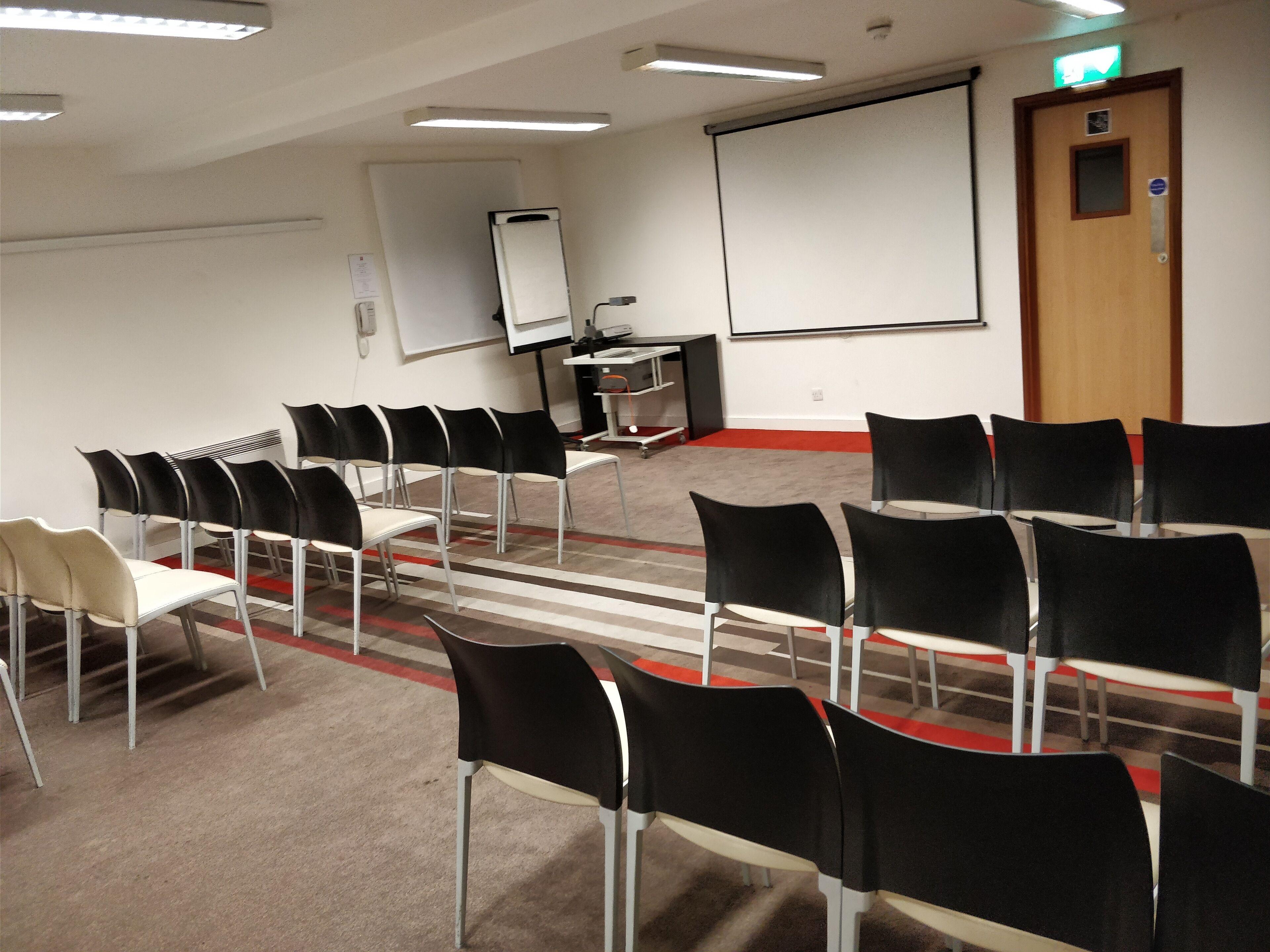 Ibis Hotel Dublin — Photos 1